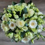 Rouwwerk biedermeier in lichtgroen en wit